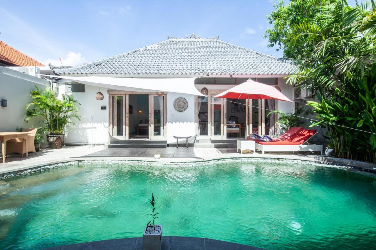 סמיניאק Ambermoon Villas מראה חיצוני תמונה