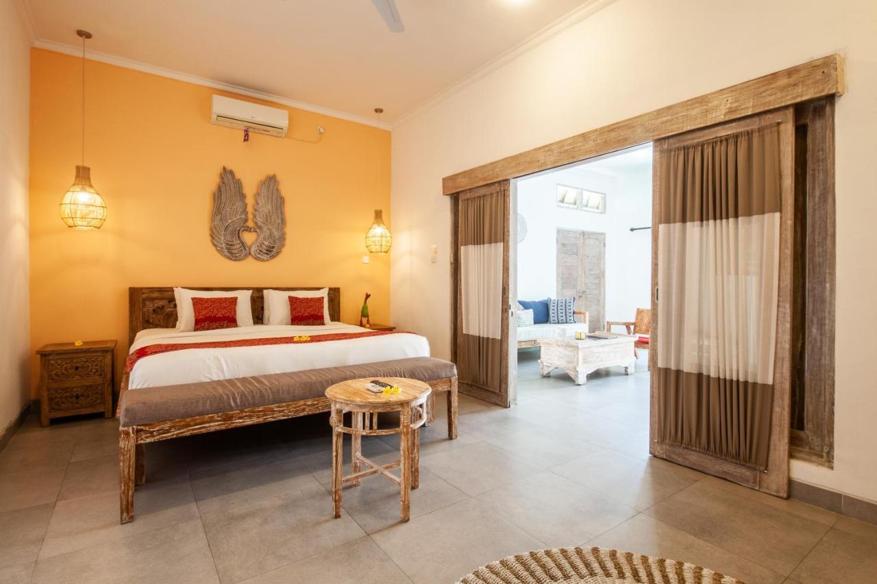 סמיניאק Ambermoon Villas מראה חיצוני תמונה