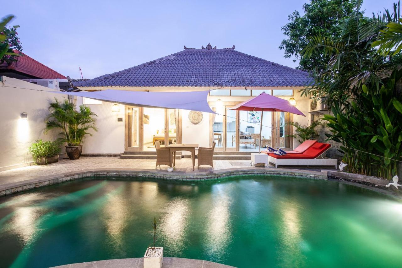 סמיניאק Ambermoon Villas מראה חיצוני תמונה