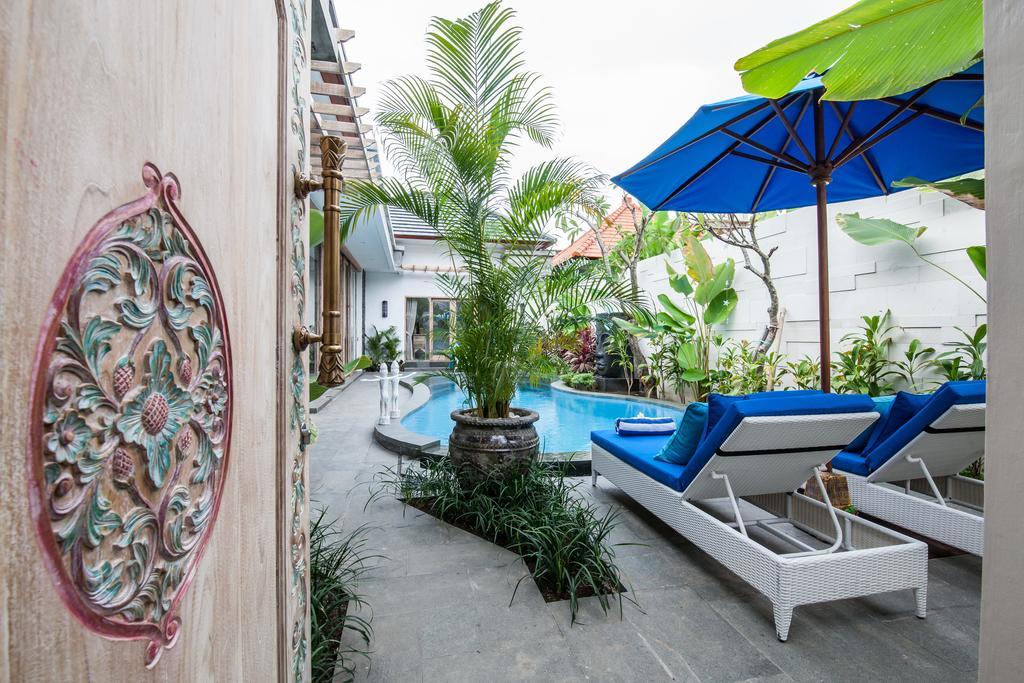 סמיניאק Ambermoon Villas מראה חיצוני תמונה