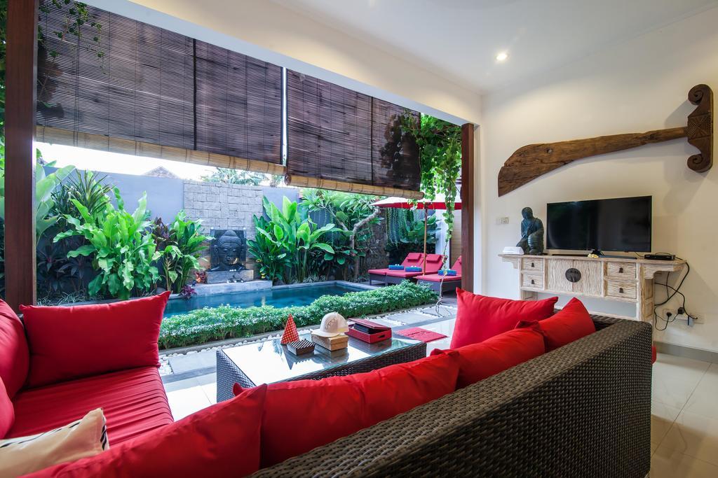 סמיניאק Ambermoon Villas מראה חיצוני תמונה
