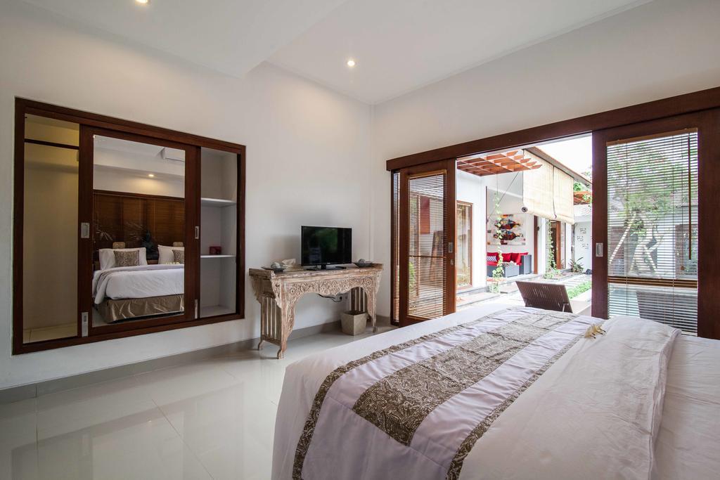 סמיניאק Ambermoon Villas מראה חיצוני תמונה