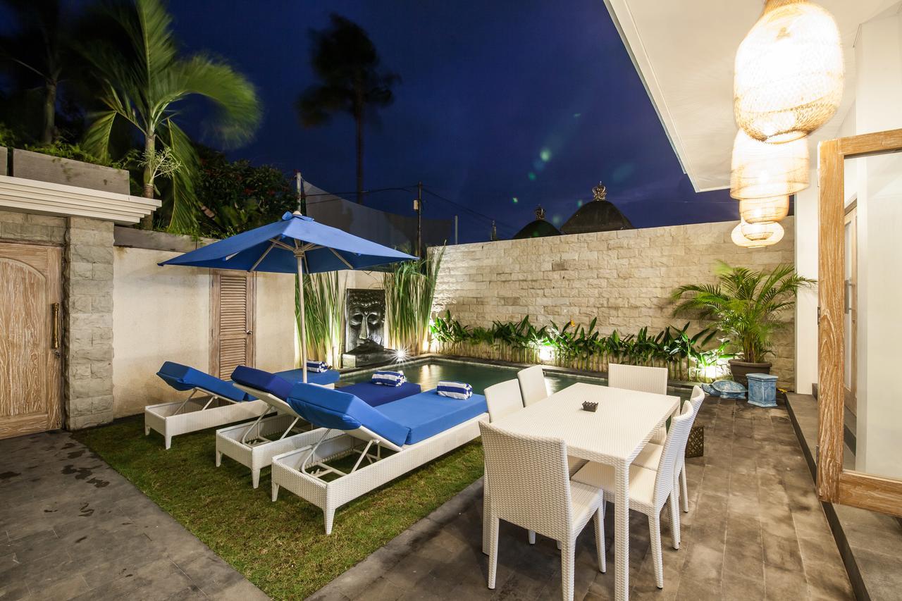סמיניאק Ambermoon Villas מראה חיצוני תמונה