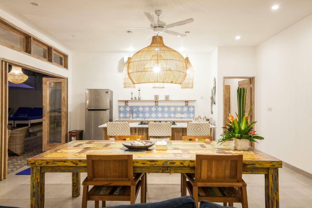 סמיניאק Ambermoon Villas מראה חיצוני תמונה